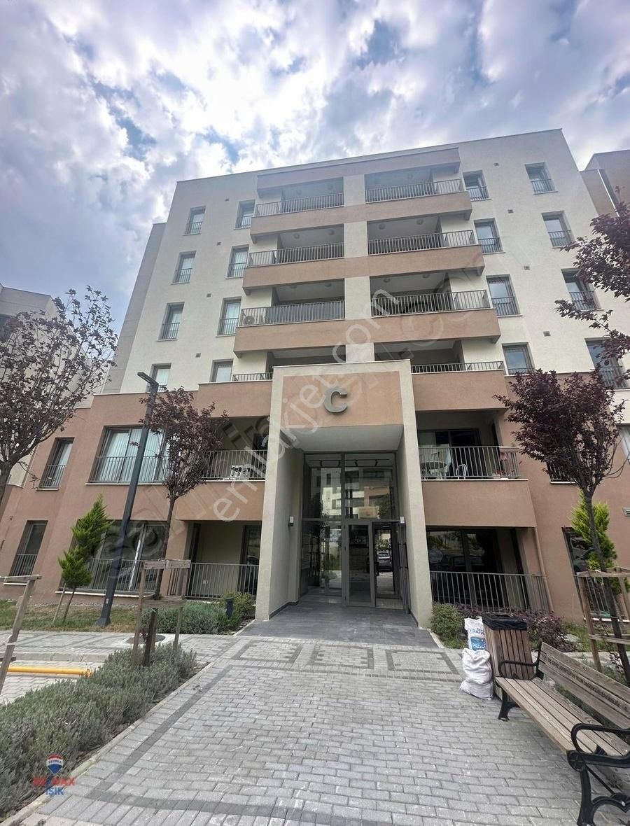 Sultanbeyli Mimar Sinan Evlerinde Kiralık 2+1 Daire