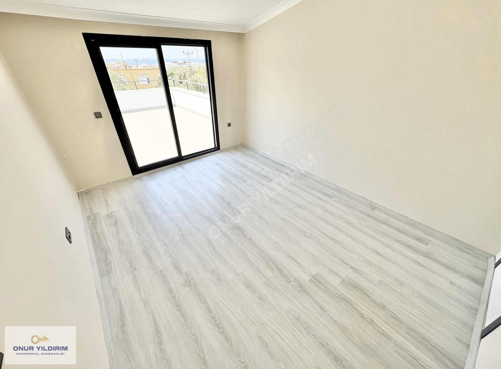 Onur Yıldırımdan 600 M2 Arsa İçinde 4+1 Havuzlu Lüx Villa - Görsel 15