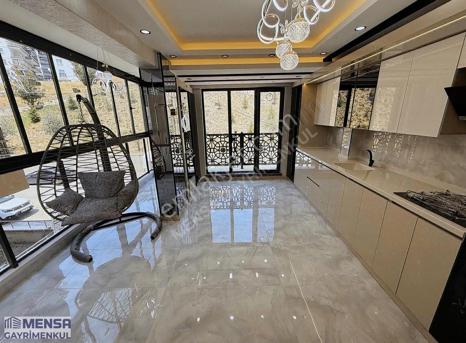 Mensa'dan Karakaya Mahallesi Ultra Lüx Satılık Daireler