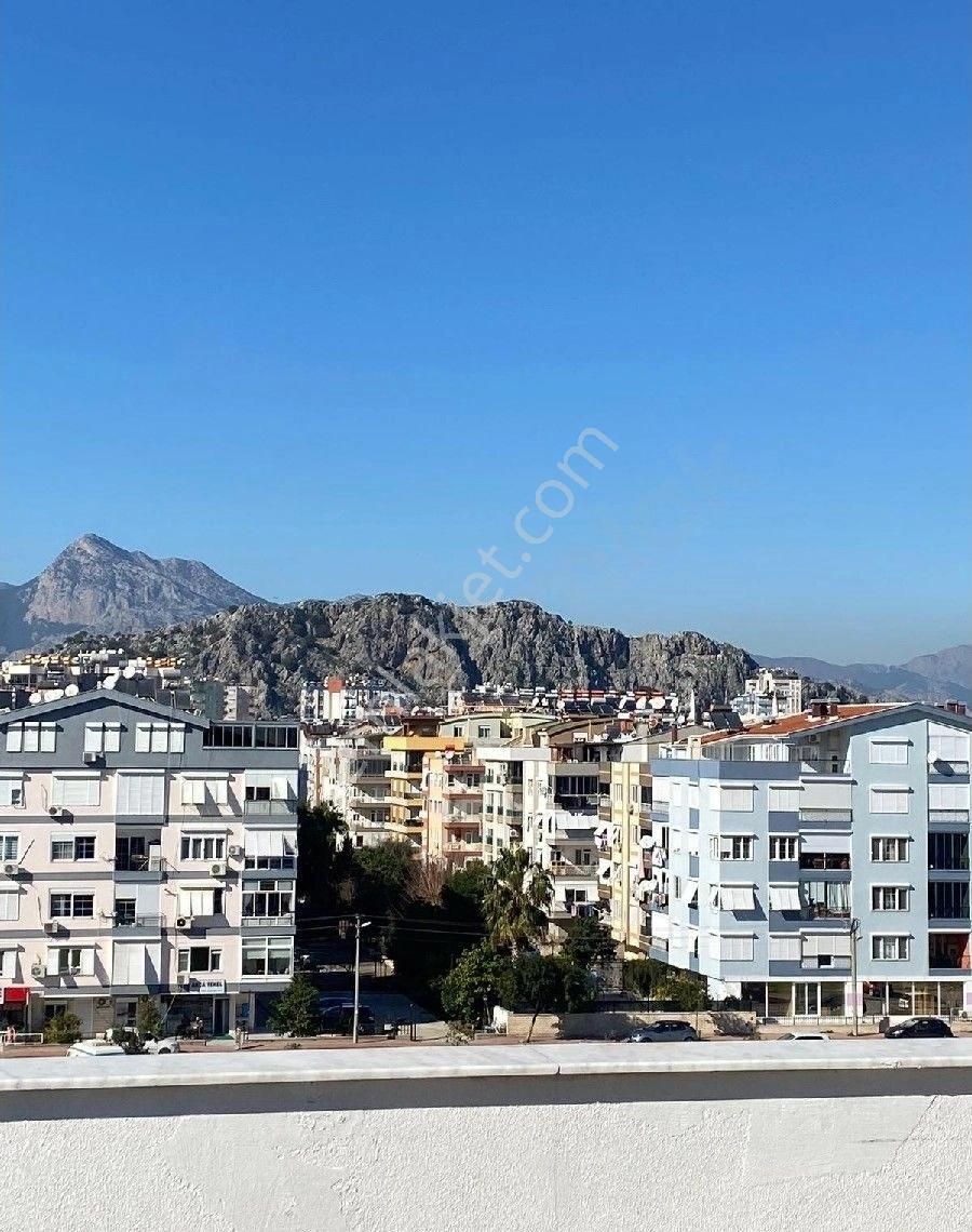 Konyaaltı Limanda Havuzlu 3+1 Dubleks Satılık Daire - Görsel 17