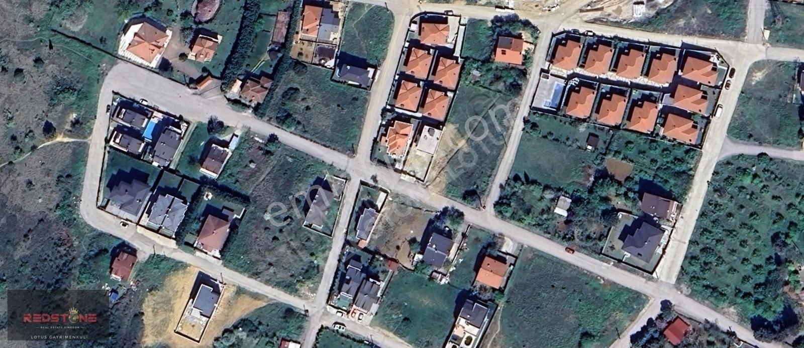 İzmit Tüysüzlerde 308 M² Villa İmarlı Arsa %35 İmar Oranlı