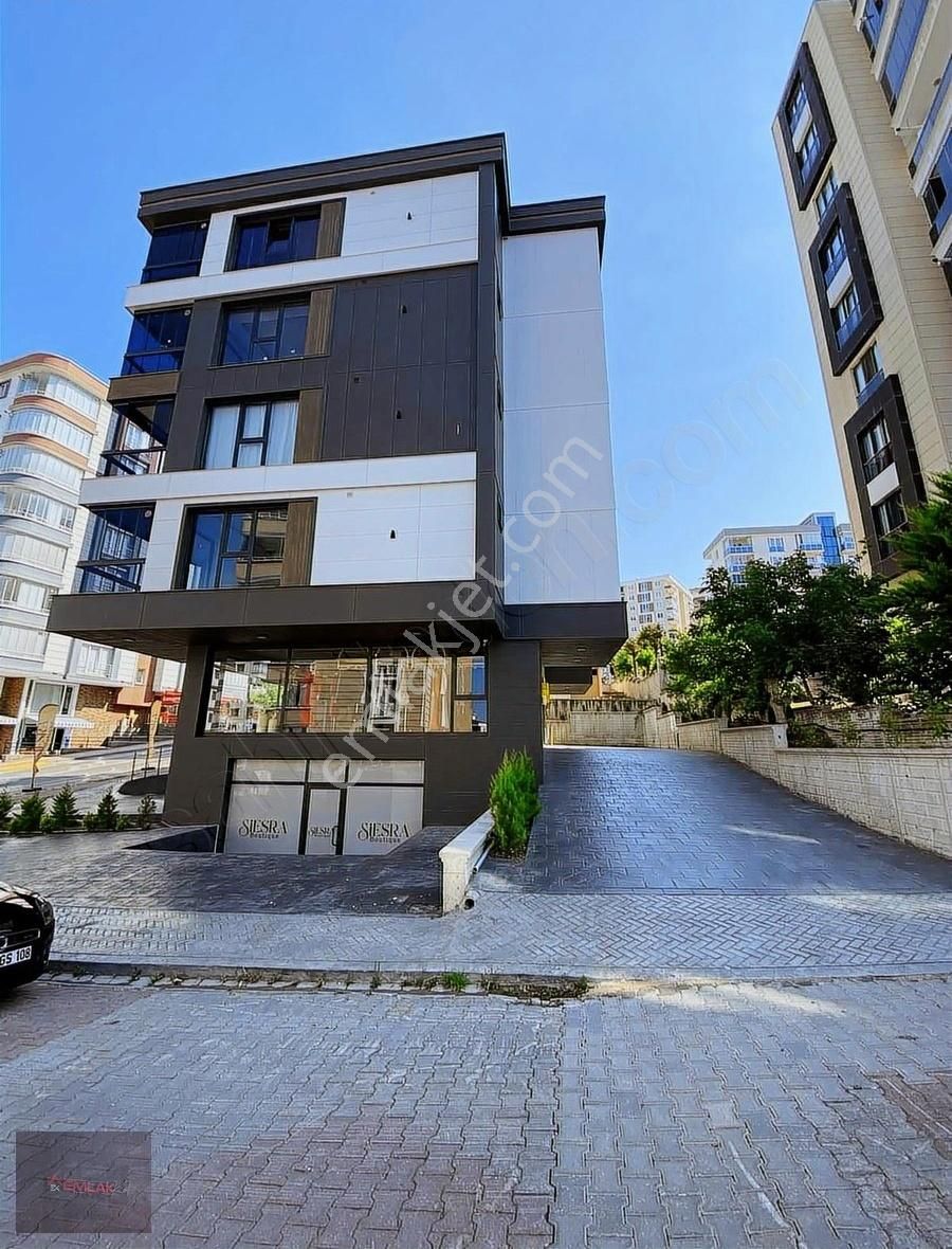 Emlak Kent'ten Nişantaşı Caddesine Cephe Ultra Lüks 2+1 Daire