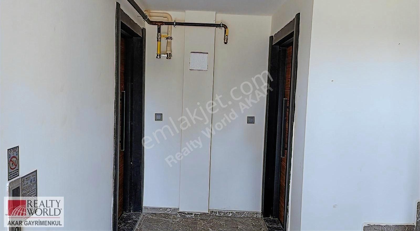 Rw Akar'dan Seferihisar'da Kiralık 1+1 Bahçe Katı Daire