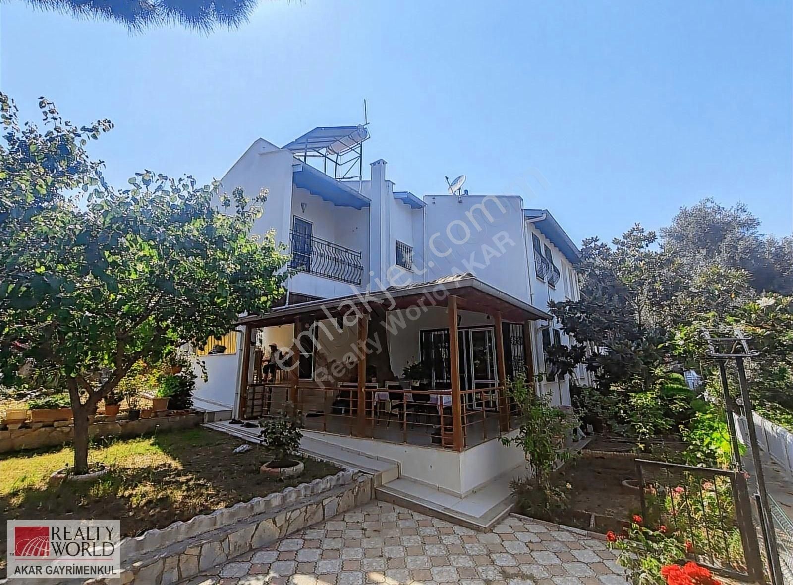 Doğanbey Site İçi Geniş Eşyalı Satılık Villa Rw Akar