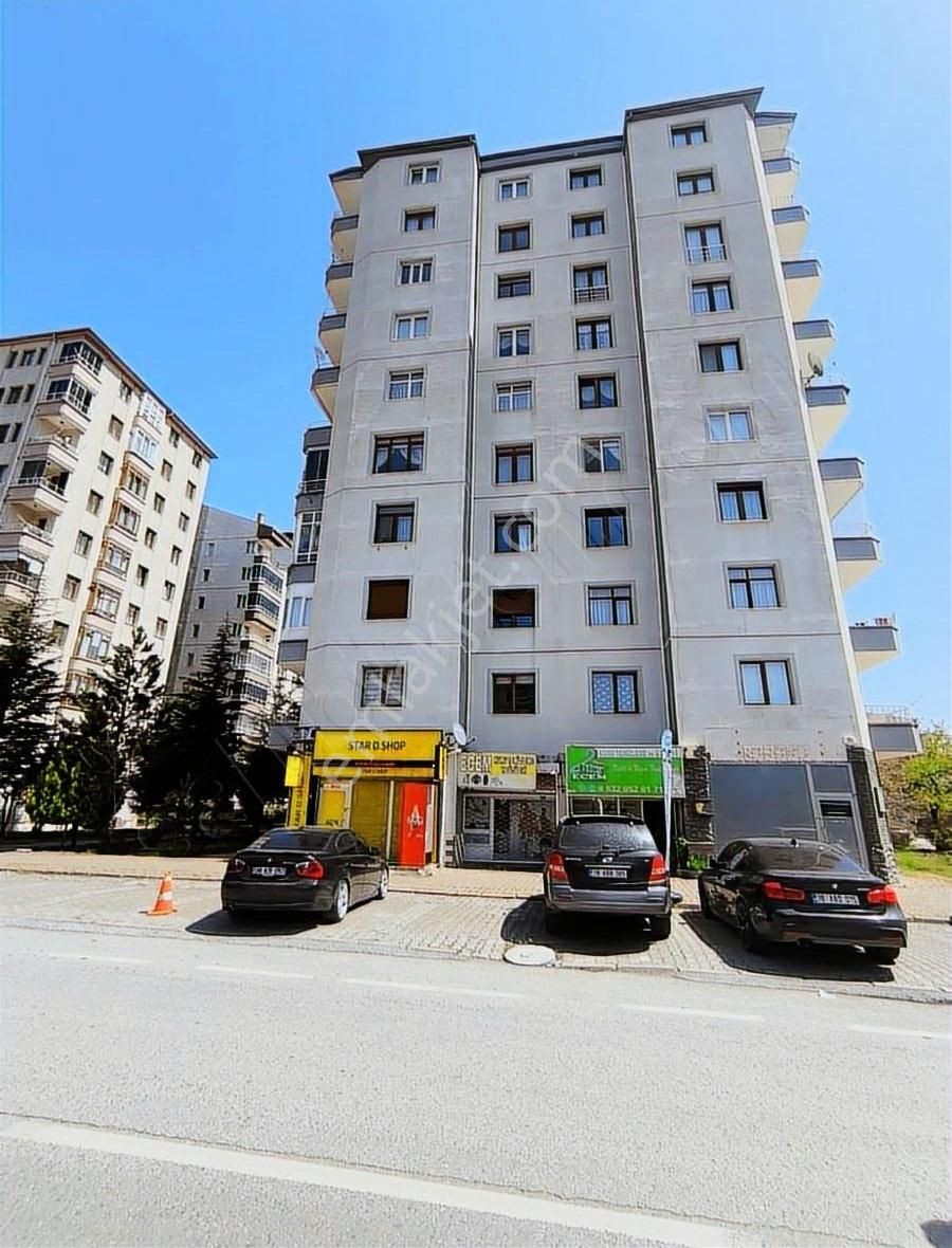 Anayol Üzeri Satılık Kombili Daire Fiyat Salı Gününe Kadar Geçer