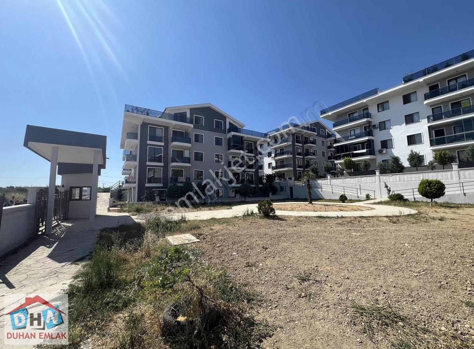 Duhan Emlak'tan Koru Artan Sitesinde Bahçe Katı 2+1 100m2