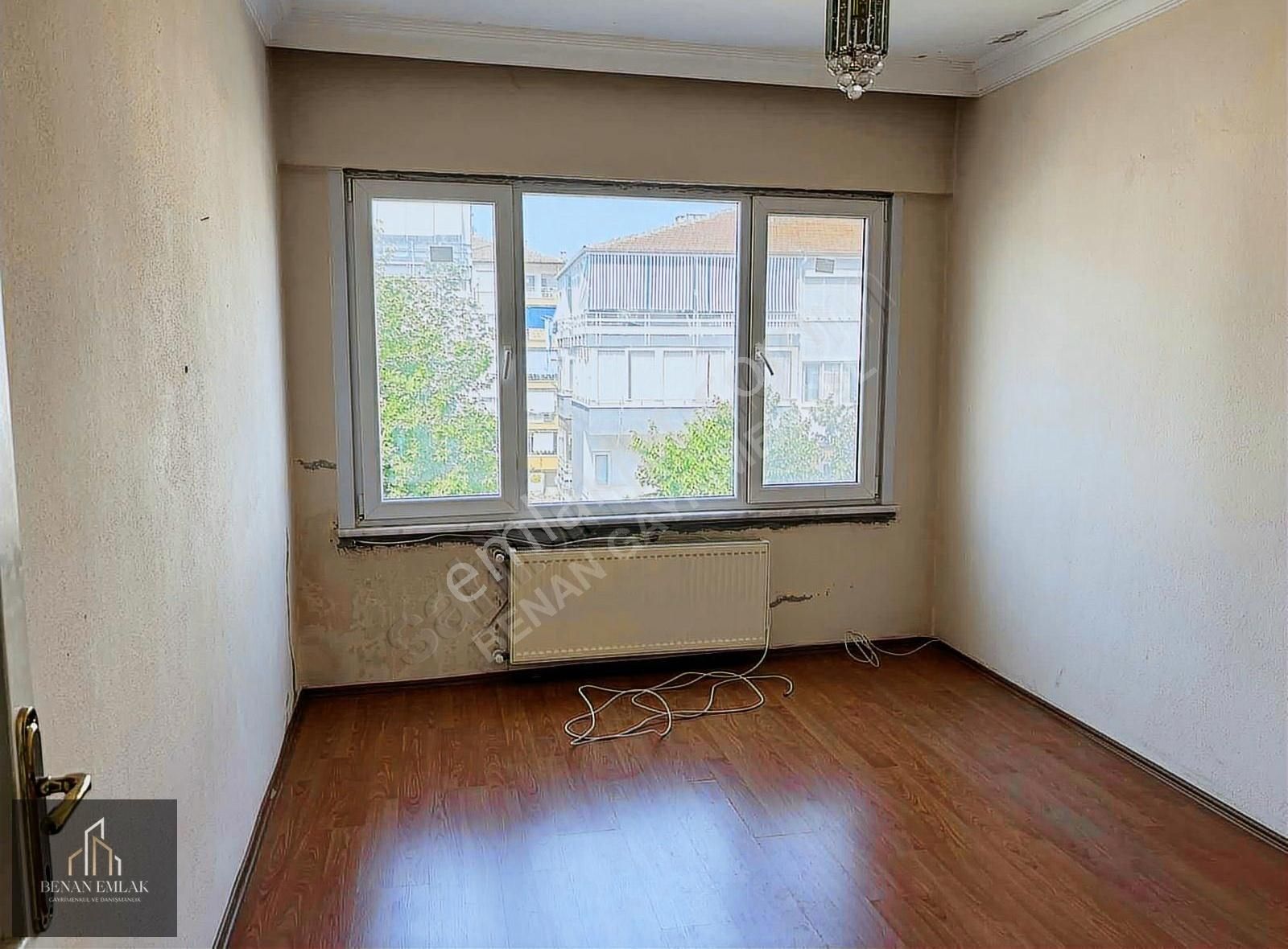 Çınarcık Tam Merkezinde Kiralık 3+1 Doğalgazlı Daire
