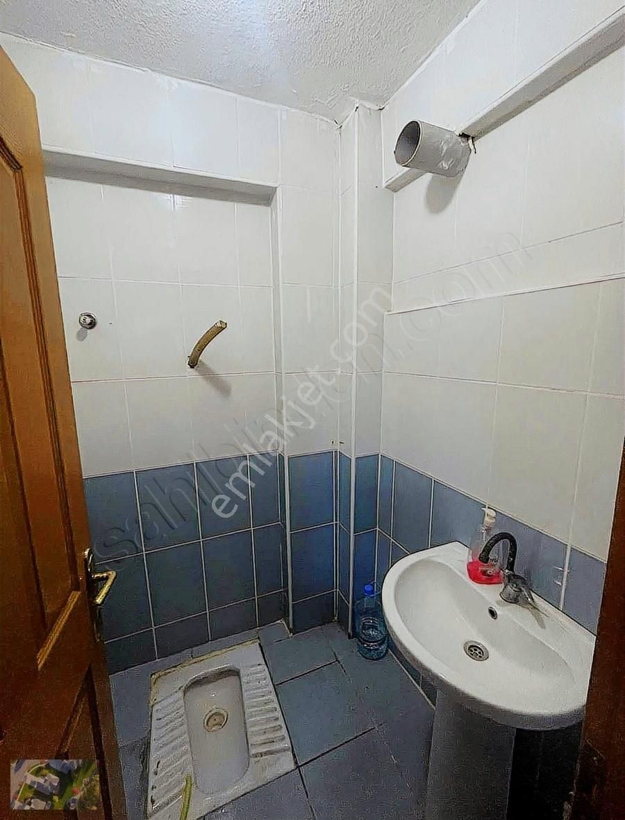 Caddeye Paralel 2 Katlı 70 M2 Satılık Dükkan