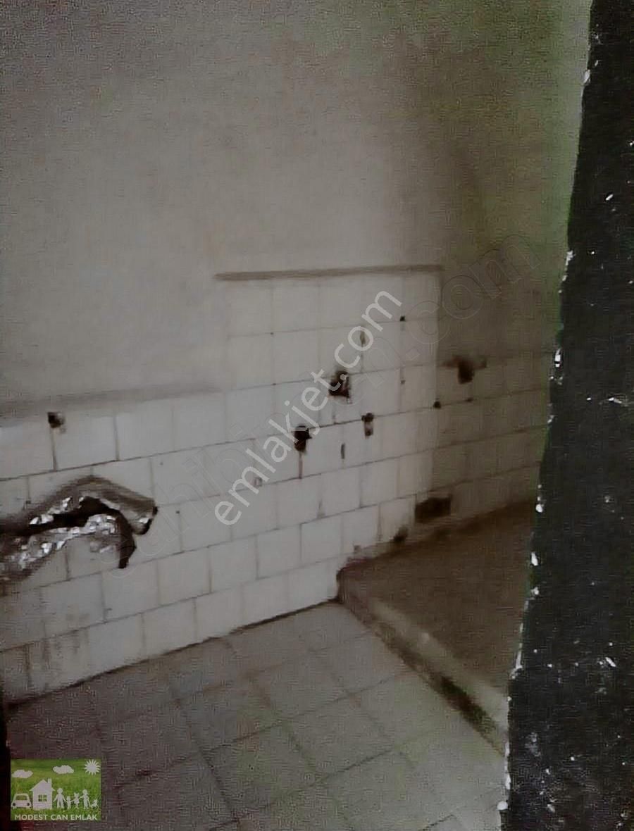 İstinye Koru Mah. Kiralık Dükkan