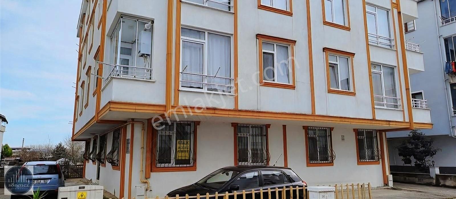 Sönmez'den Cumhuriyet Mah. 1+1 45 M² Eşyalı Kiralık Daire