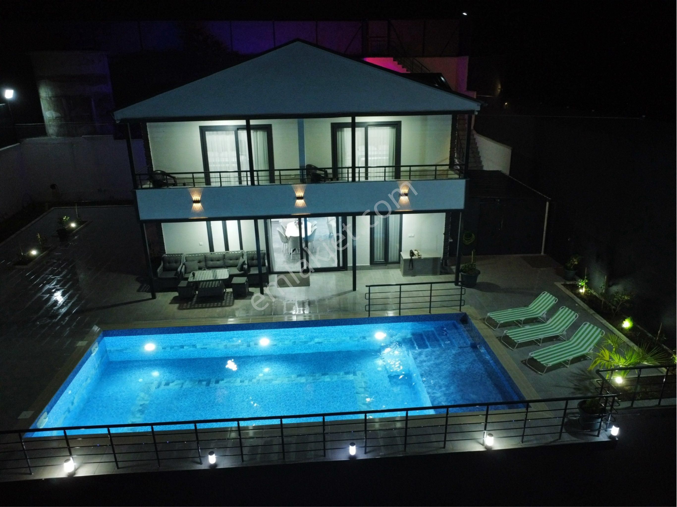 Trabzonda Havuzlu Villa - Görsel 27