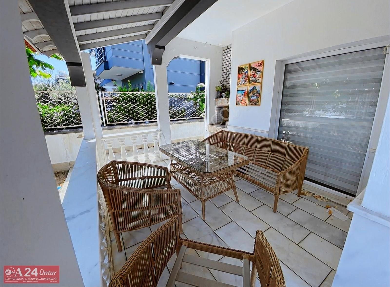 Çeşmealtı Güvendikte Denize Yakın Konumda Villa - Görsel 17