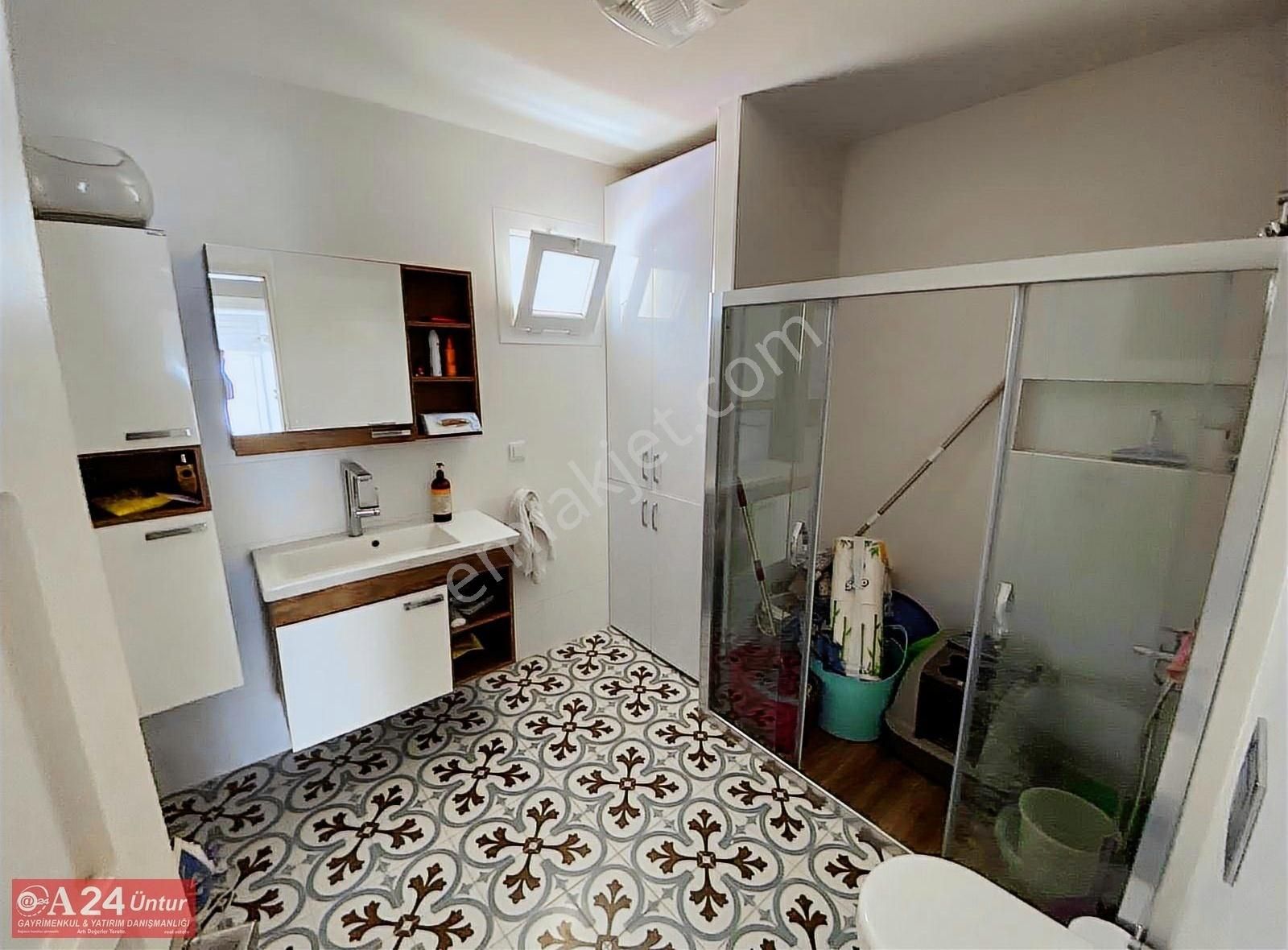 Çeşmealtı Güvendikte Denize Yakın Konumda Villa - Görsel 23