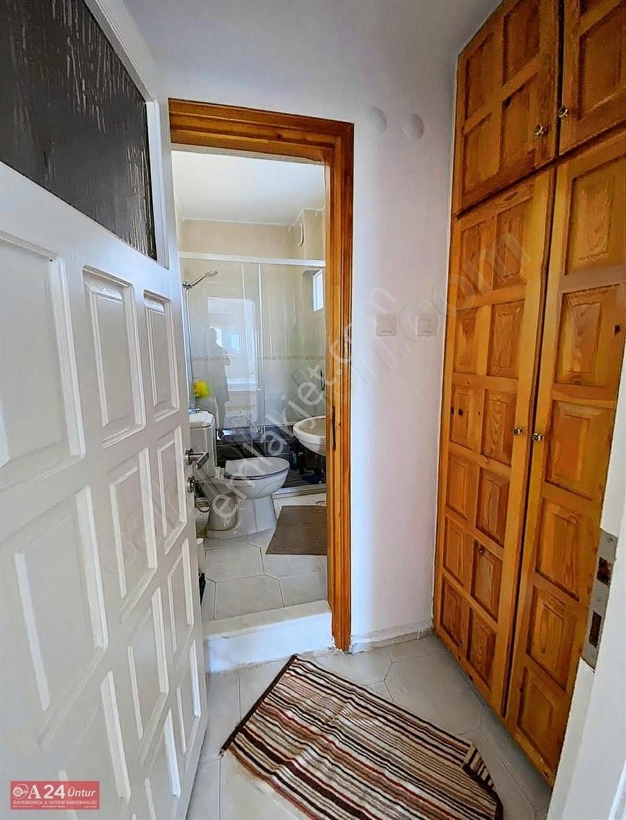 Çeşmealtı Güvendikte Denize Yakın Konumda Villa - Görsel 21