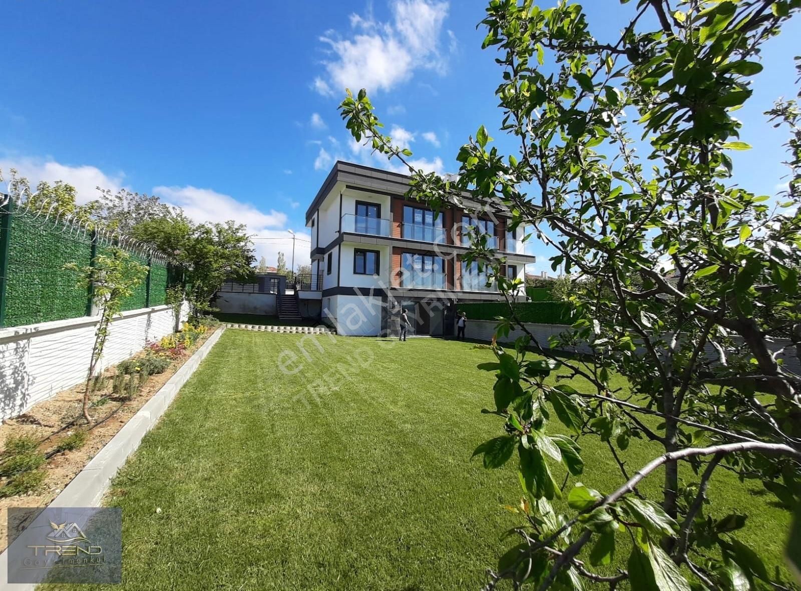 İnşaat Firmasından 6+2 Tripleks // Deniz Manzaralı // 500m2 Arsa
