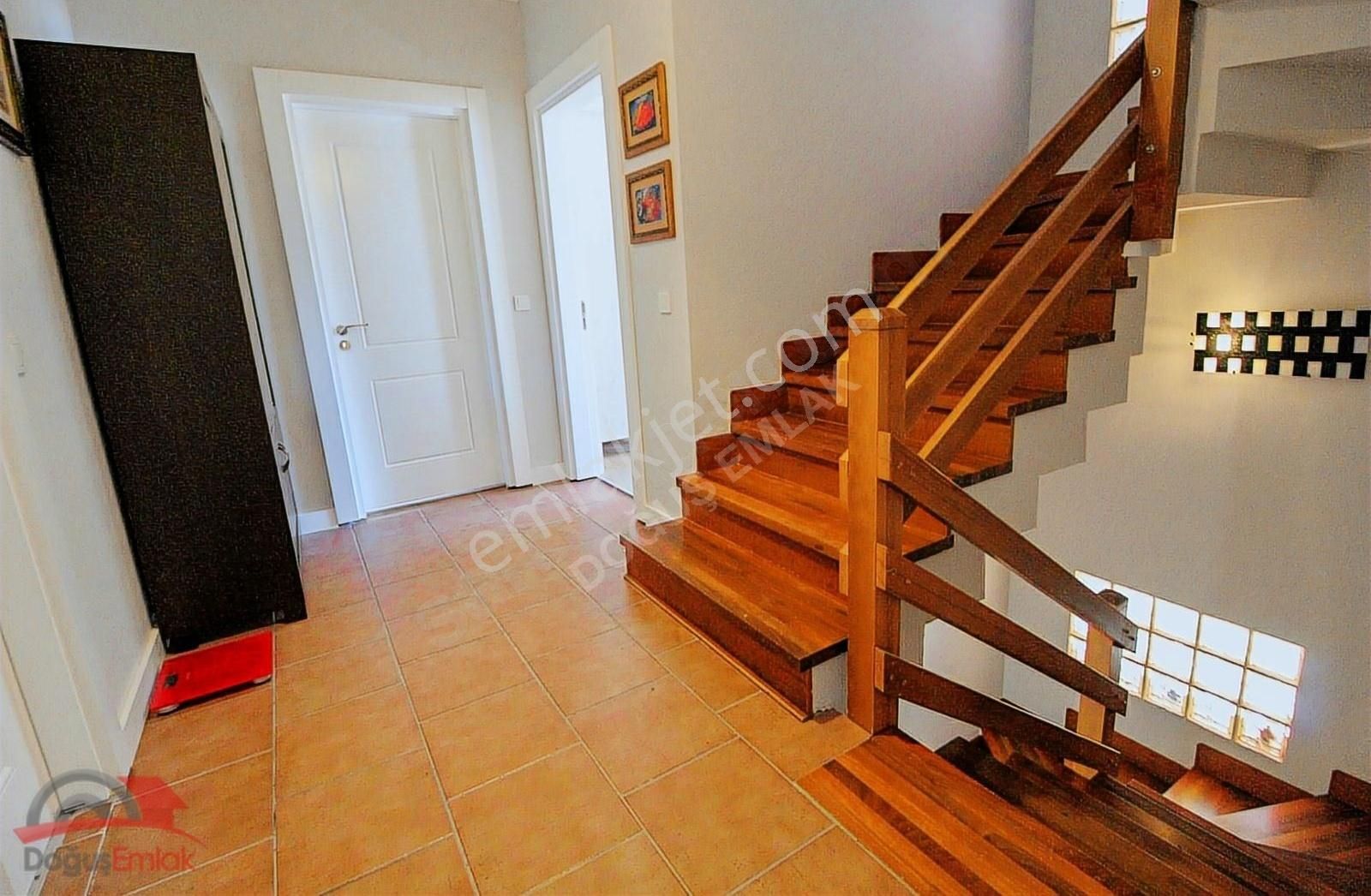 Doğuş Emlak'tan Tam Müstakil Denize 200 Metre Havuzlu 5+1 Villa - Görsel 17