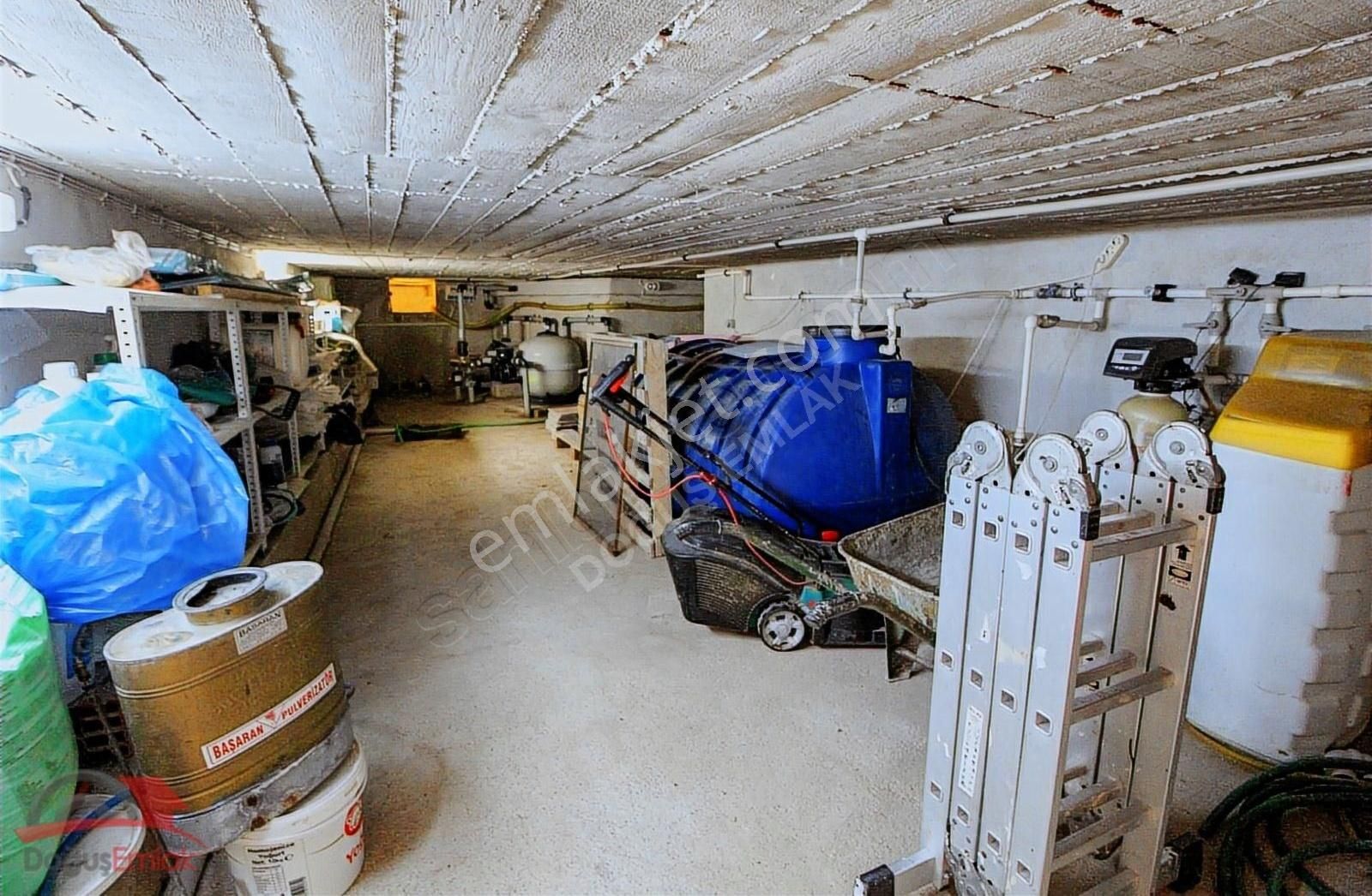 Doğuş Emlak'tan Tam Müstakil Denize 200 Metre Havuzlu 5+1 Villa - Görsel 11