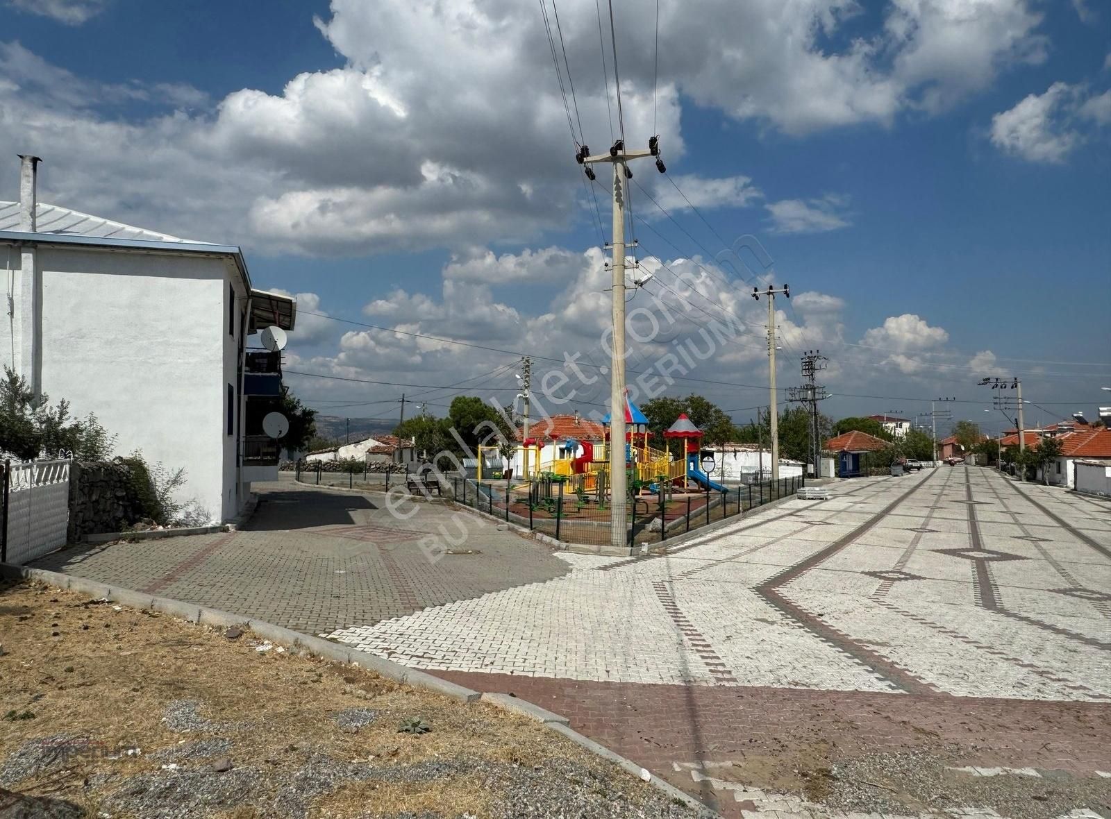 İzmir Menemen Alaniçi Köyünde 400 M2 2,5 Kat Konut İmarlı Arsa
