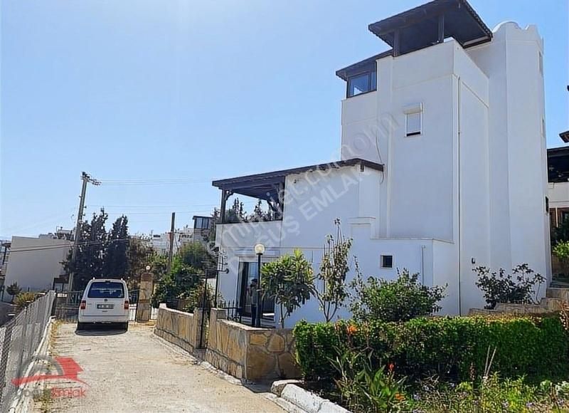 Doğuş Emlak'tan Deniz Manzaralı Tripleks 5+2 Villa - Görsel 9