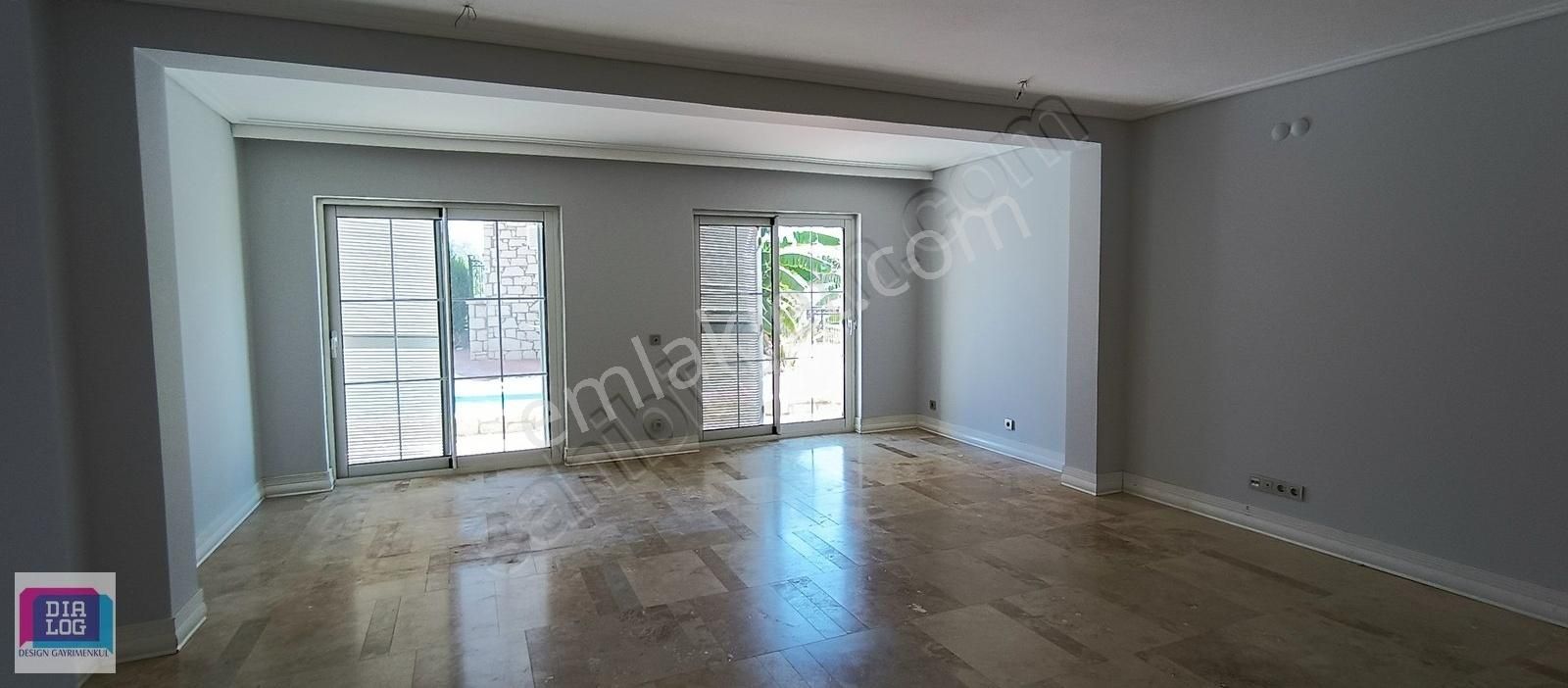 Urla İskele'de Site İçerisinde Lüks Villa - Görsel 12