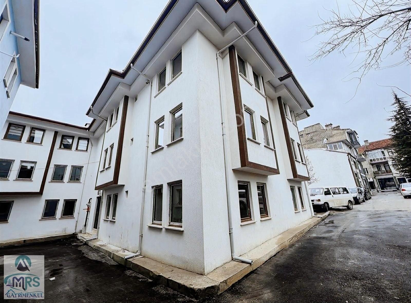 Mrs'den Balıklı Mahallesinde Ara Kat Sıfır Satılık 1+1 Daire