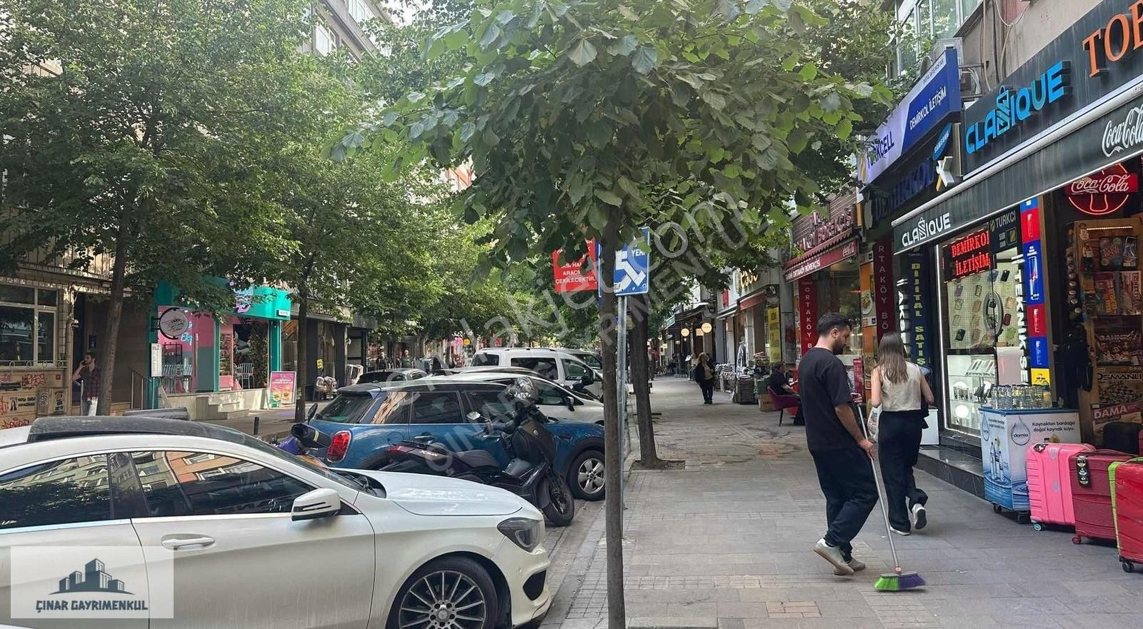 Ihlamurdere Caddesinde Boş Satılık 2+1 Daire