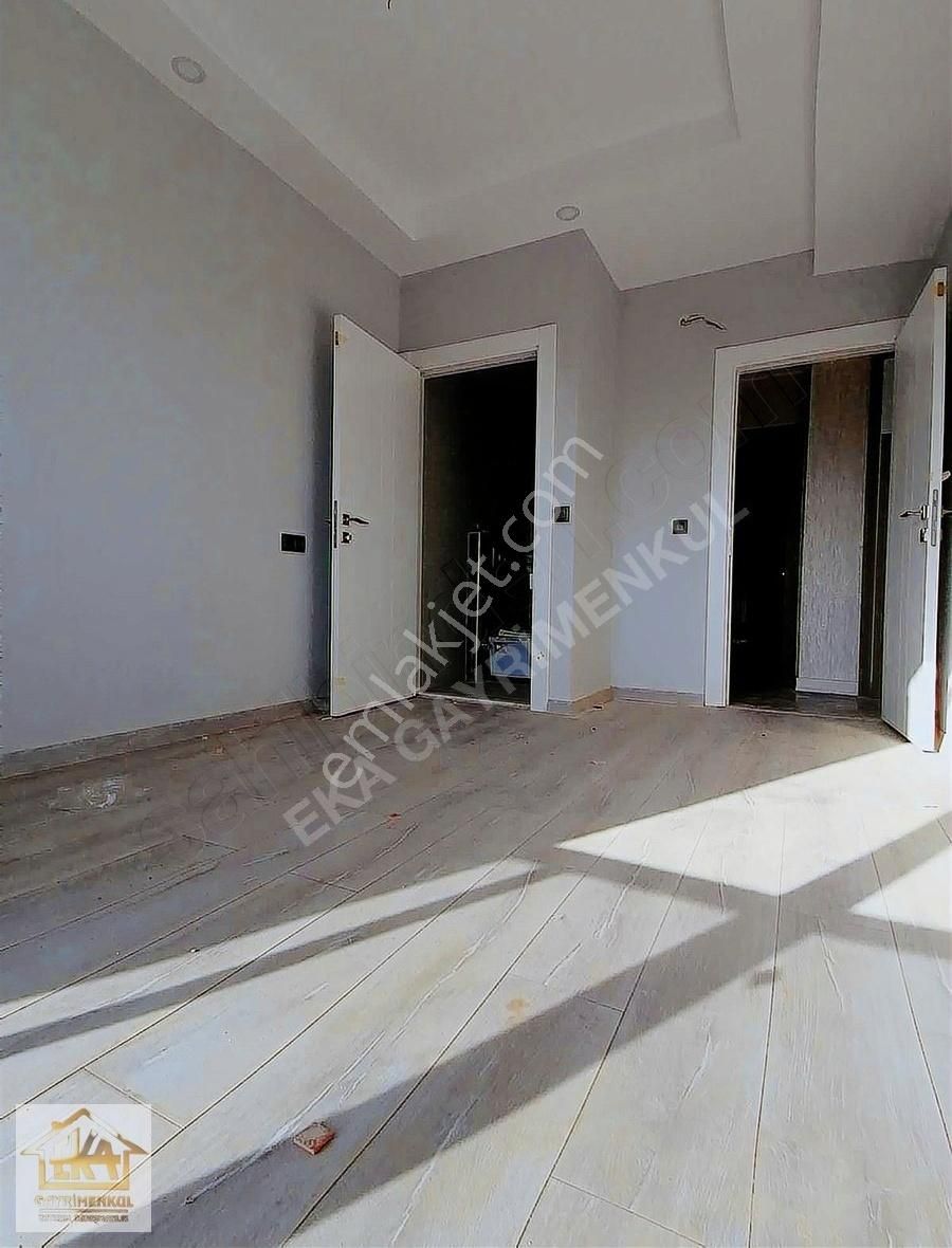 Süper Konumda 2+1 Kapalı Otoparklı Havuzlu Güvenlikli Sitede - Görsel 2