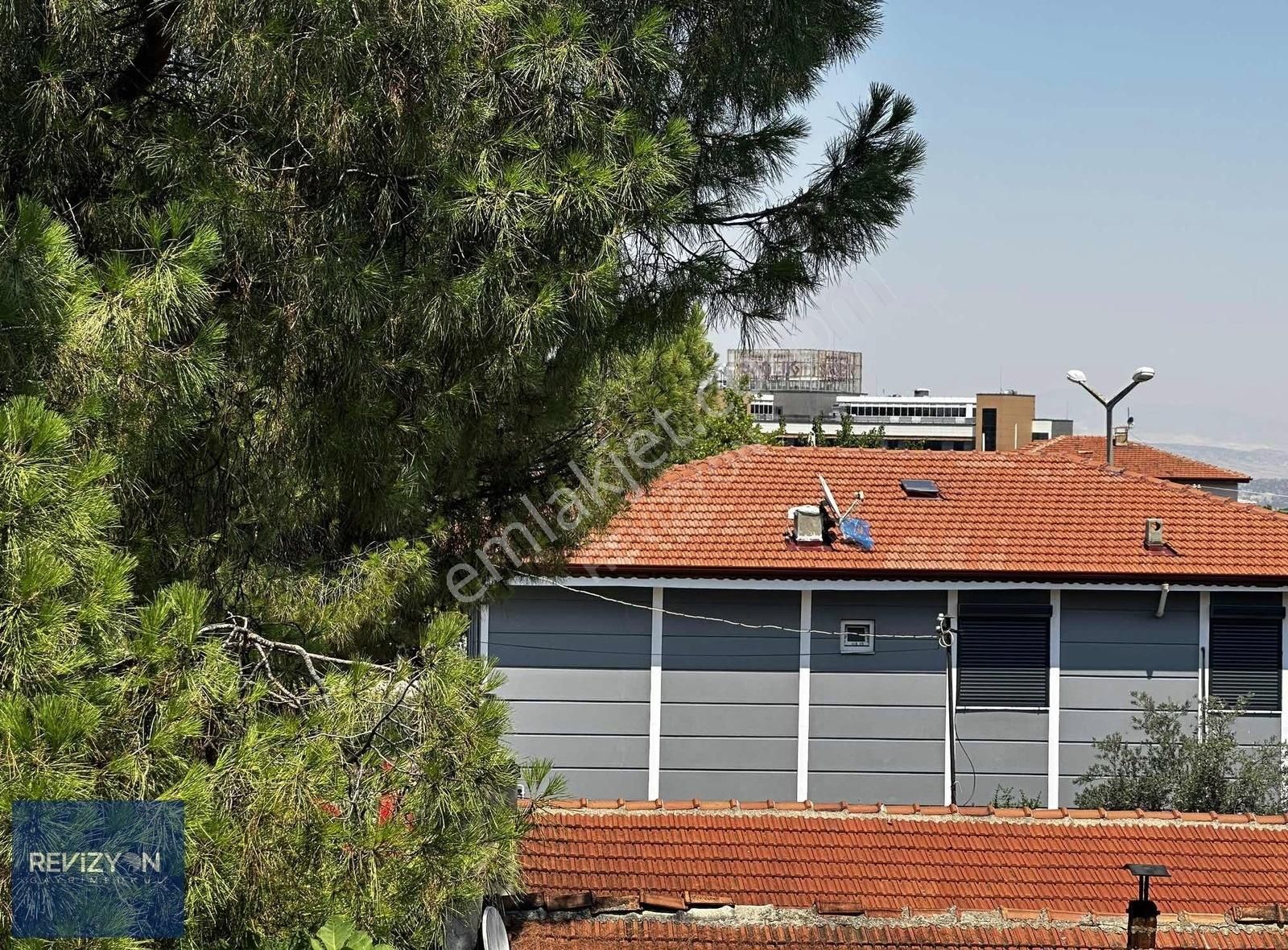 Bahçelievlerde 75m2 Lüx 1+1