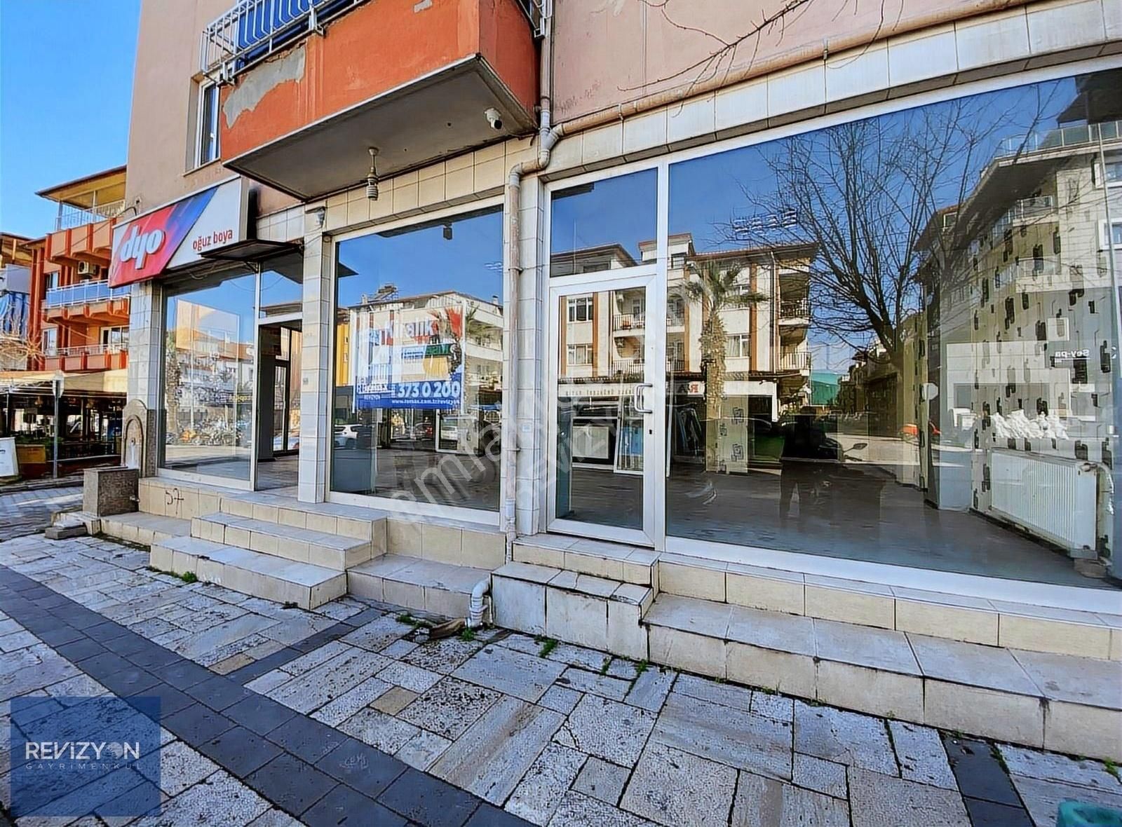 Cadde Üzeri Tabela Değeri Yüksek 25 Metre Cepheli Kiralık İşyeri