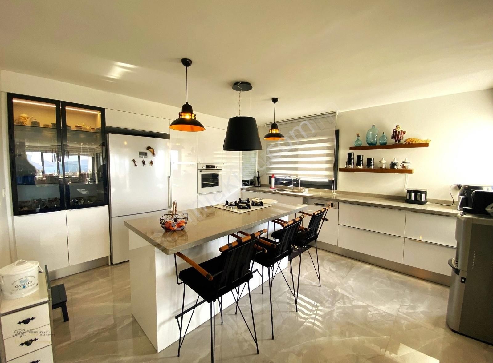 Kadıkalesinde Tam Müstakil Deniz Manzaralı Villa - Görsel 24