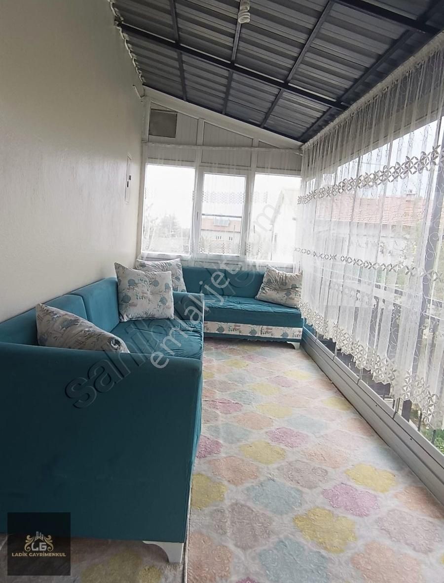 Ladik Mah. 630 M2 Bahçe İçinde Satılık Eşyalı 3+1 Müstakil Ev - Görsel 2