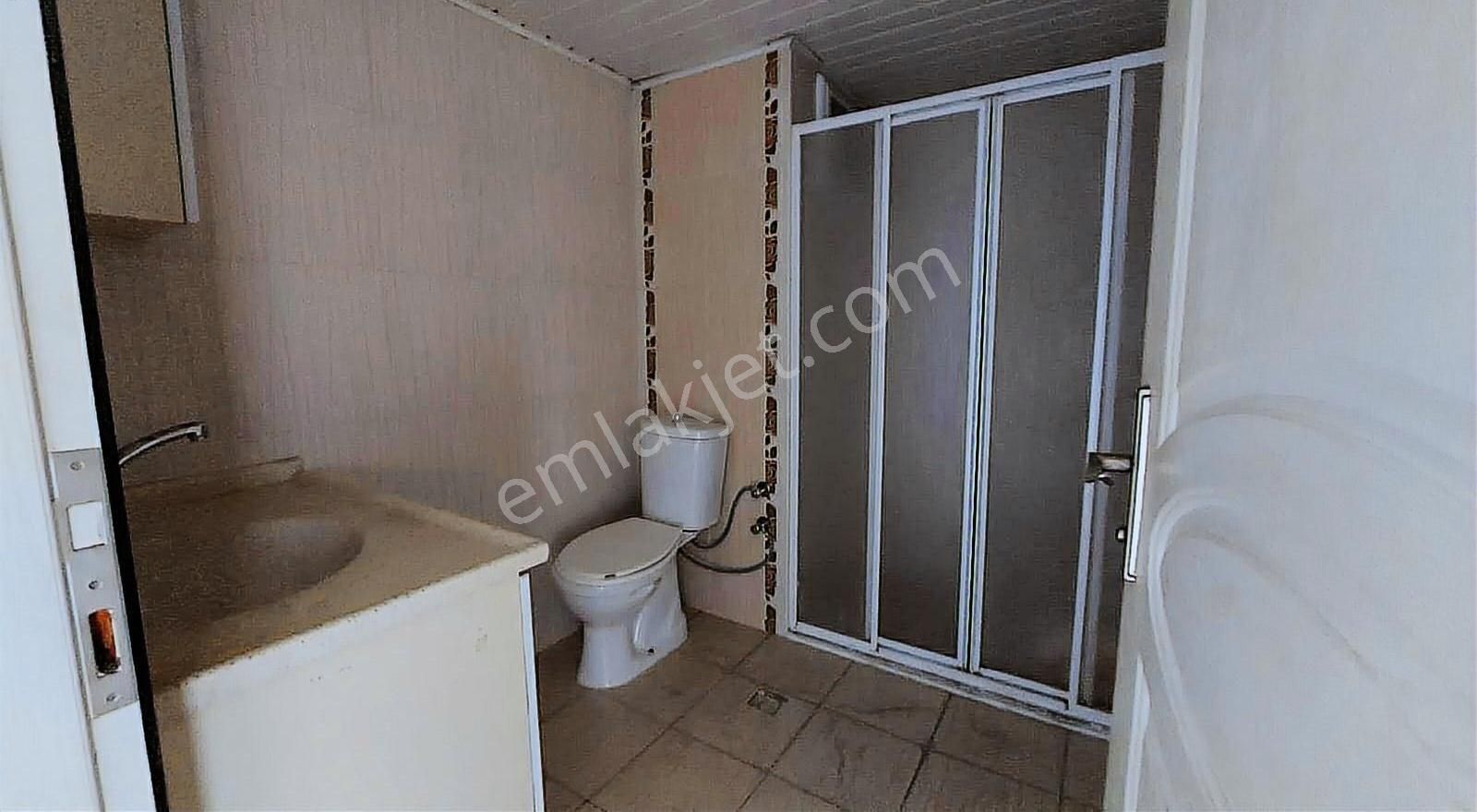 Devlet Hastanesi Ve Bayramyeri 'ne Çok Yakın Kiralık 3+1 Daire