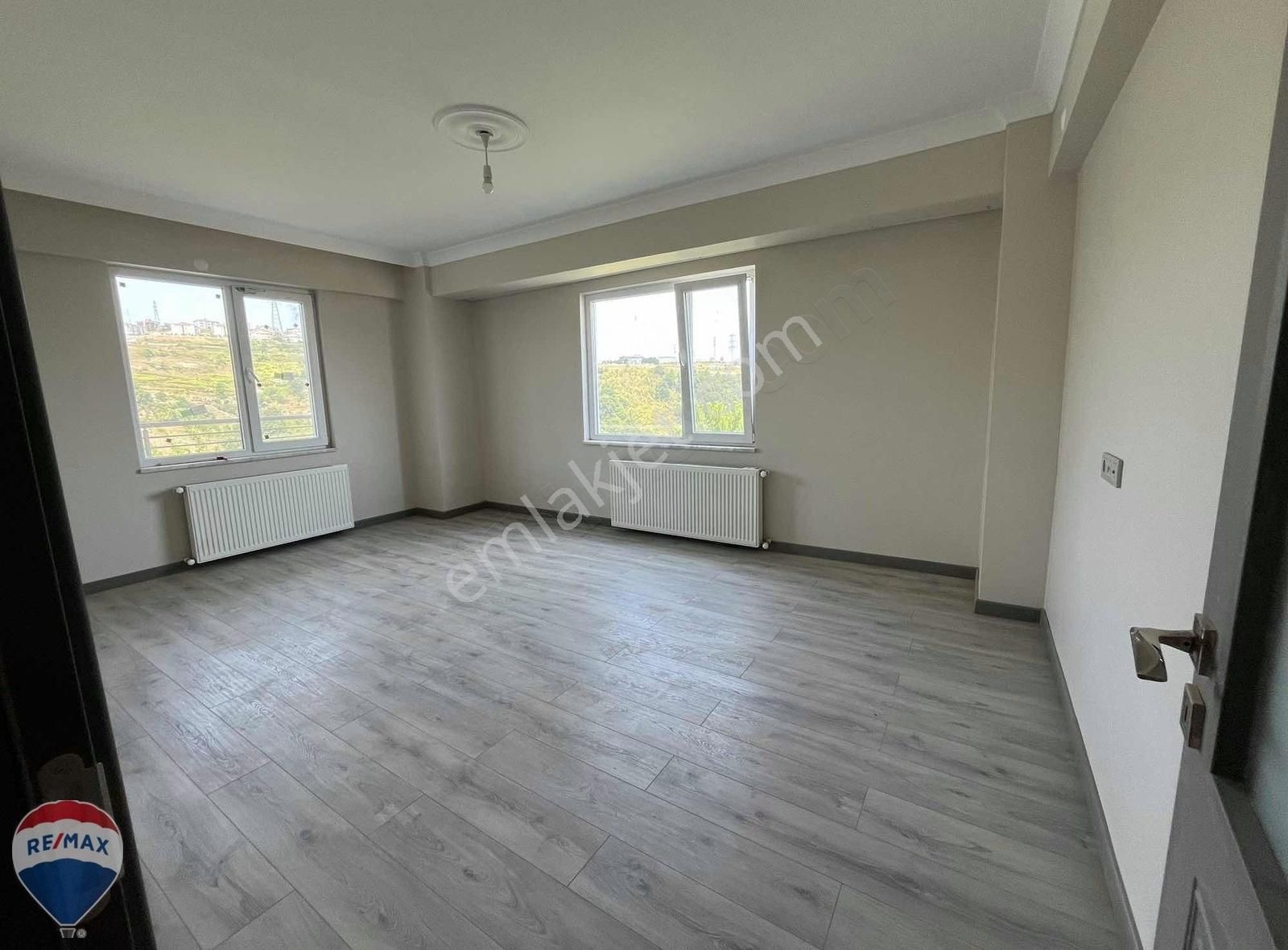 Remax Mavi'den Beşköprüde Kiralık 3+1 Sıfır Daire