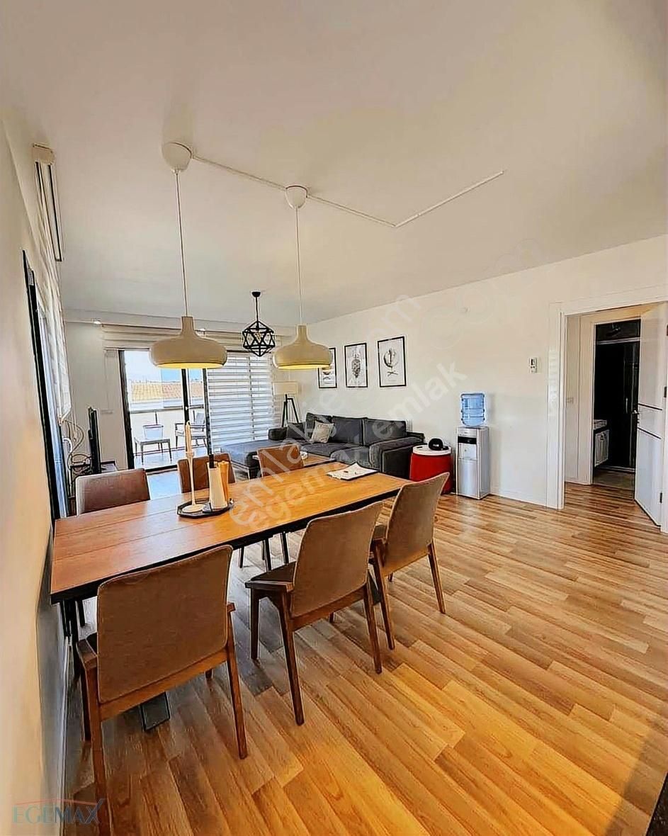 Havuzlu Sitede Ebeveyn Banyolu 3+1 Geniş Balkon