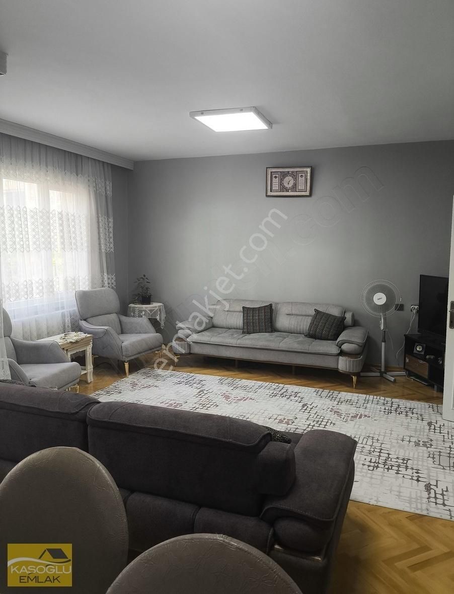 Mücahitlerde Bakımlı Masrafsız Ferah 3+1 Satılık Daire Kaşoğlu E