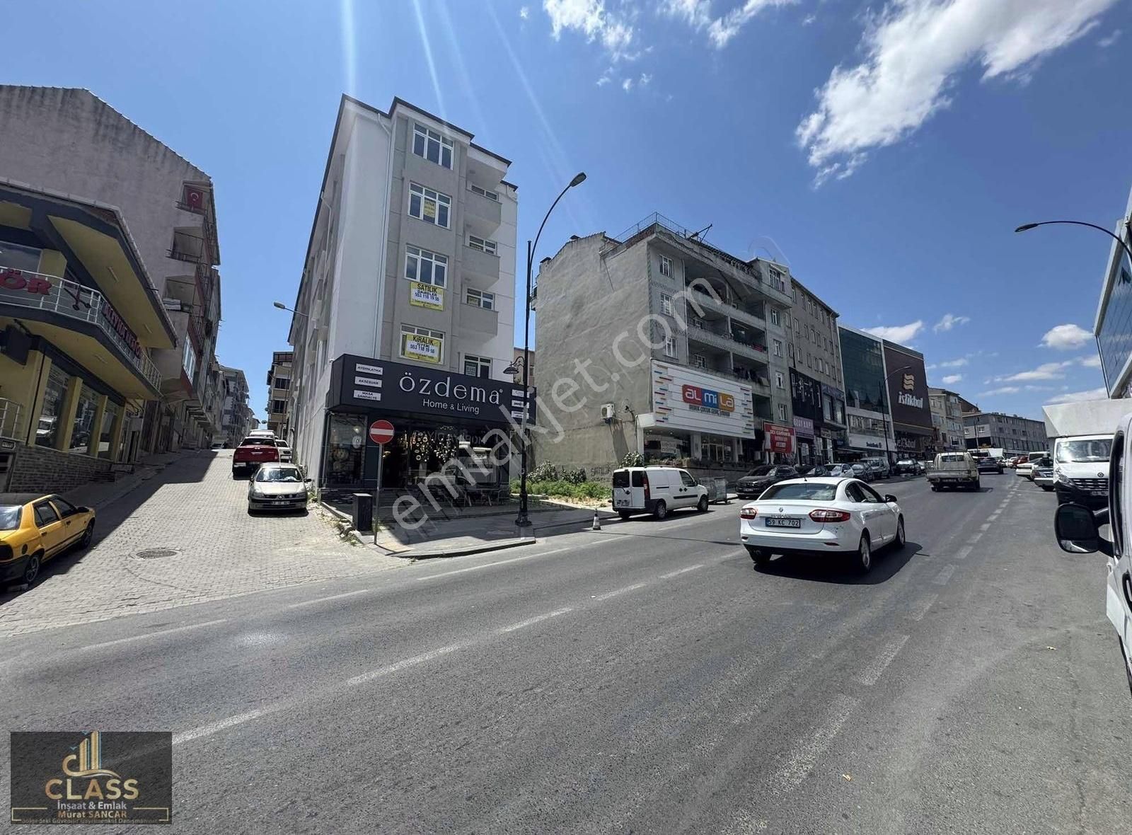 Class Emlaktan 100. Yıl Mah.satılık 130 M2 3+1 Dairemiz