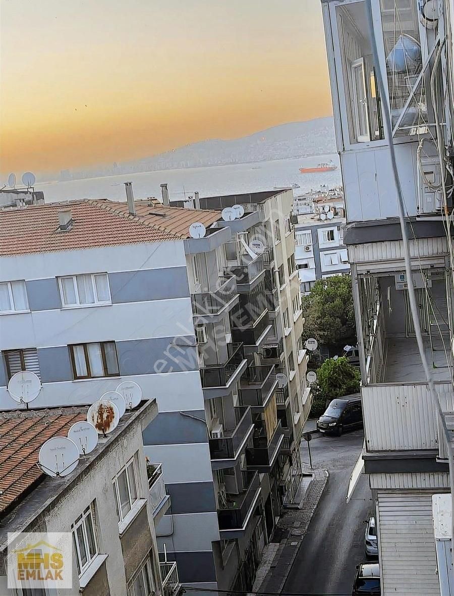 Esenlik Mah. Mızraklı Caddesinde 2+1 Arakat Daire