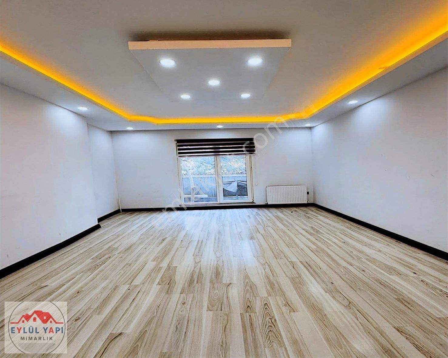 Cadde Üzerinde Mükemmel Konum Şık Dekorlu 1+1 Satılık Arakat
