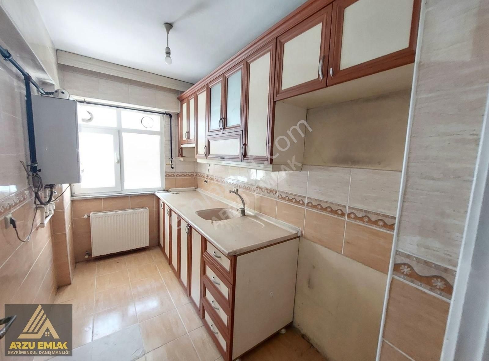Arzu Emlaktan Gazi Mah. Satılık 2+1 Yüksekgiriş Daire