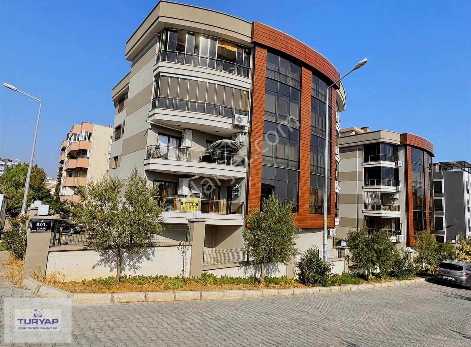 Turyap'tan Seferihisar Camikebir'de Havuzlu Sitede Satılık 3+1