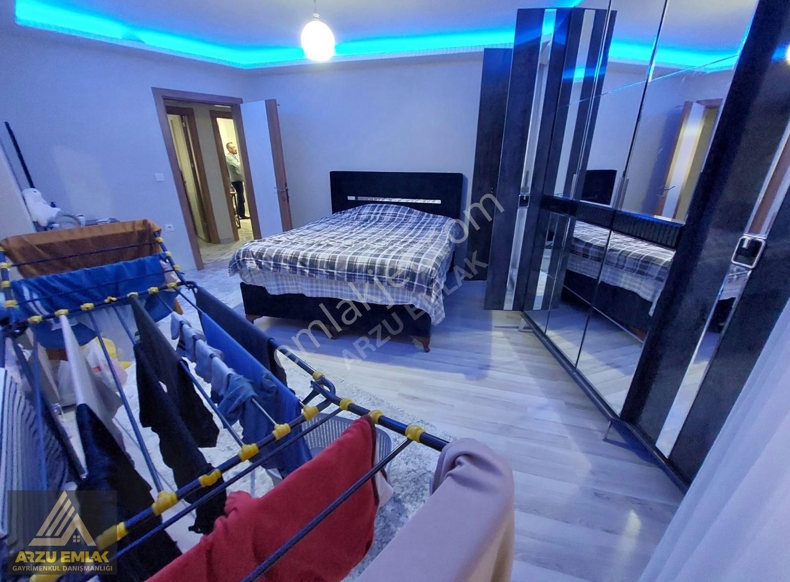 Arzu Emlaktan Zübeydehanım Mah.satılık Asansörlü 3+1arakat Daire - Görsel 4