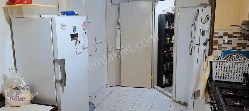 Turyap'tan Bornova Evka 3'te 4+1 Satılık Daire - Görsel 12