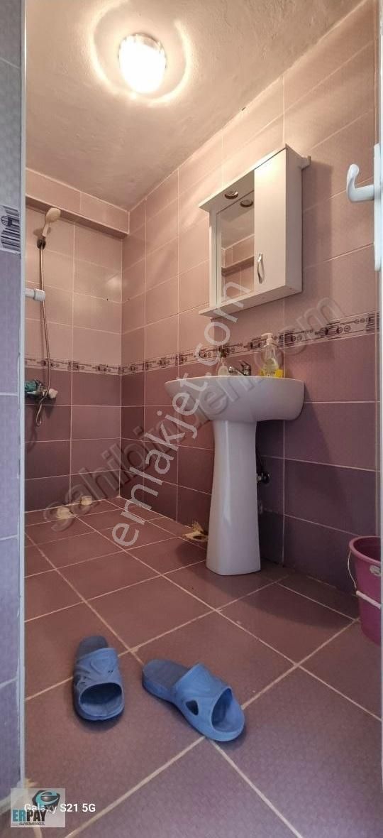 Erpay Gayrimenkul'den Zübeyde Hanım Mh.ara Kat 85m2 Acil Satılık - Görsel 4