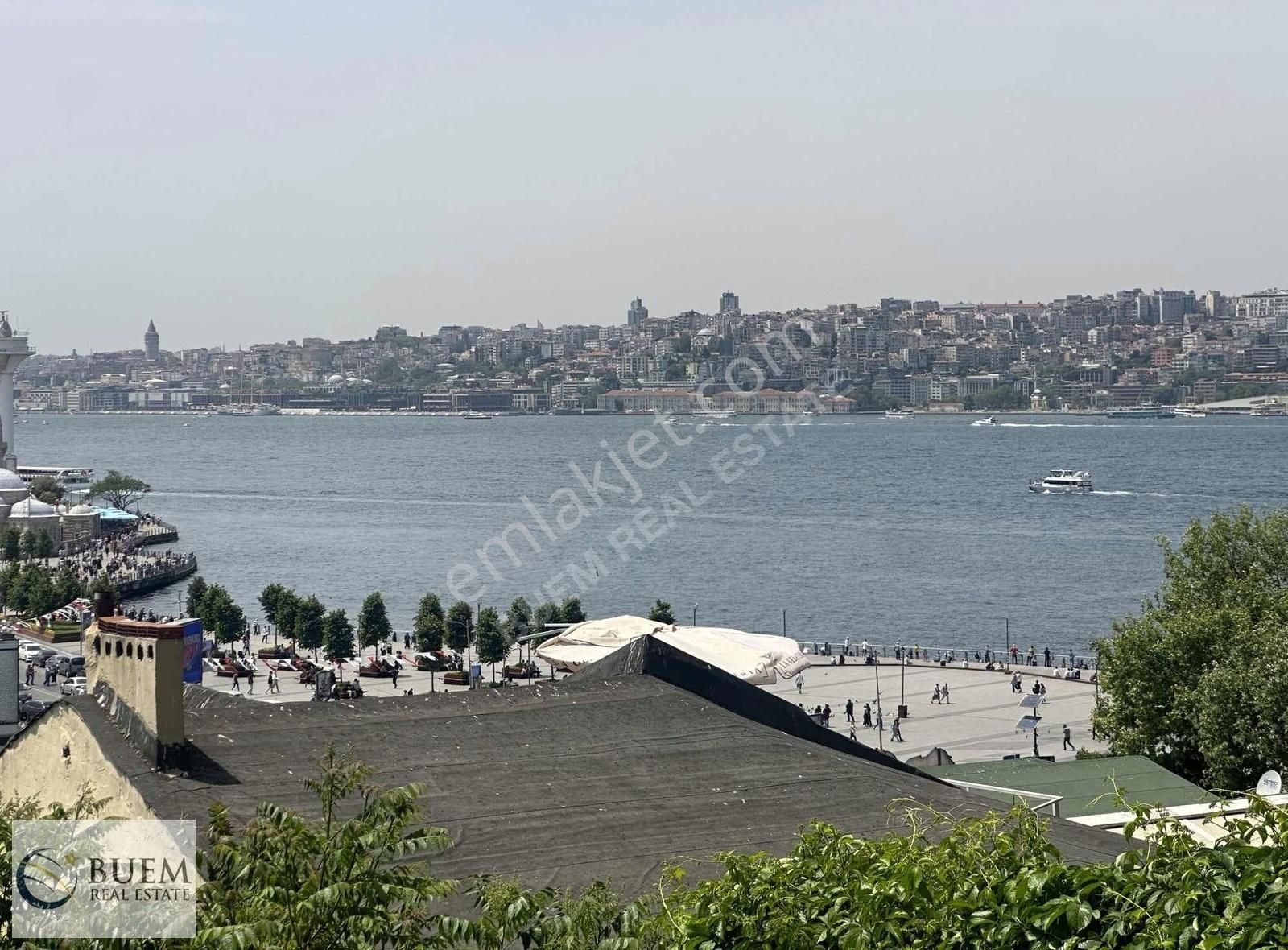 Sultantepede Deniz Manzaralı Satılık 2+1 Giriş Kat Daire