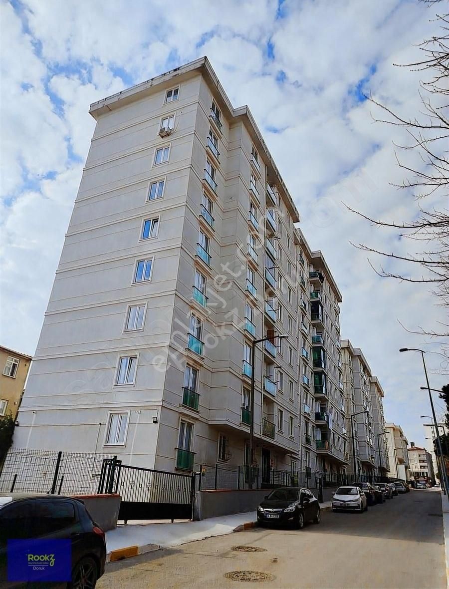 Rookz Doruk'tan Pendik Velibaba'da Site İçi 2+1 Kullanışlı Daire