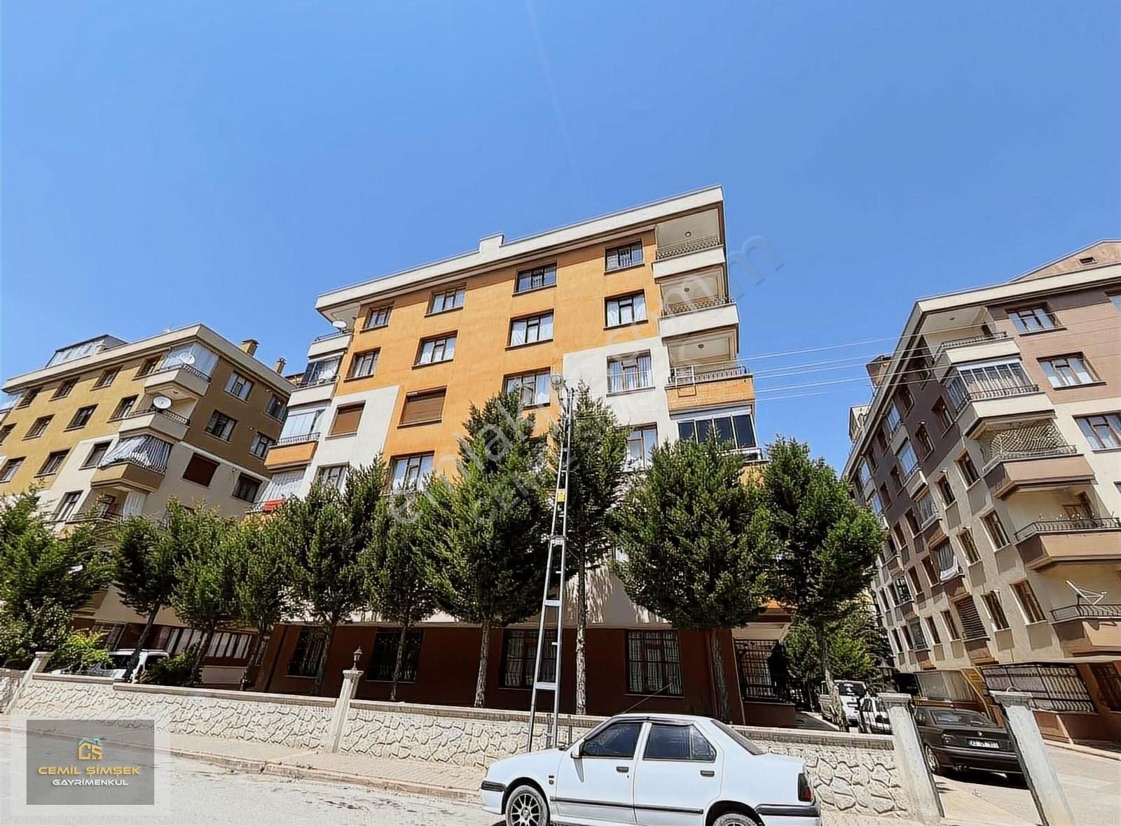 Cemil Şimşek 'ten Kırbaşı Cad Ultra Geniş Bakımlı 4+2 Kiralık