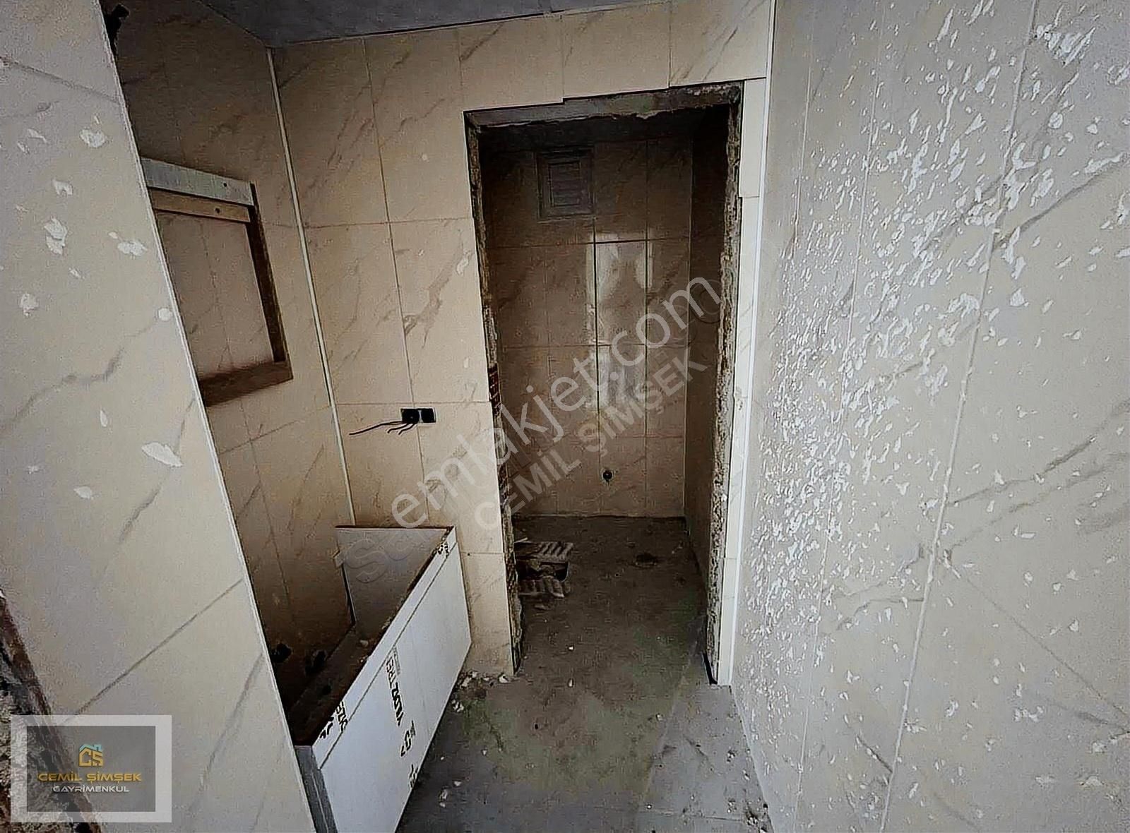 Cemil Şimşekten Selim Sultan Mah Ara Kat Sıfır 4+1 Satlık Daire - Görsel 4