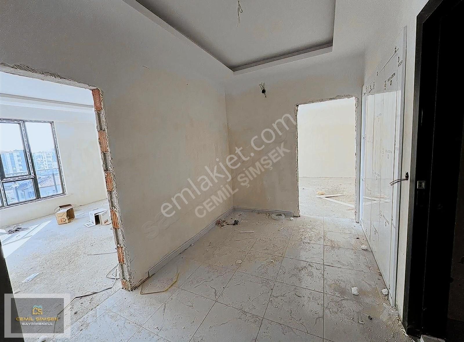 Cemil Şimşekten Selim Sultan Mah Ara Kat Sıfır 4+1 Satlık Daire - Görsel 9