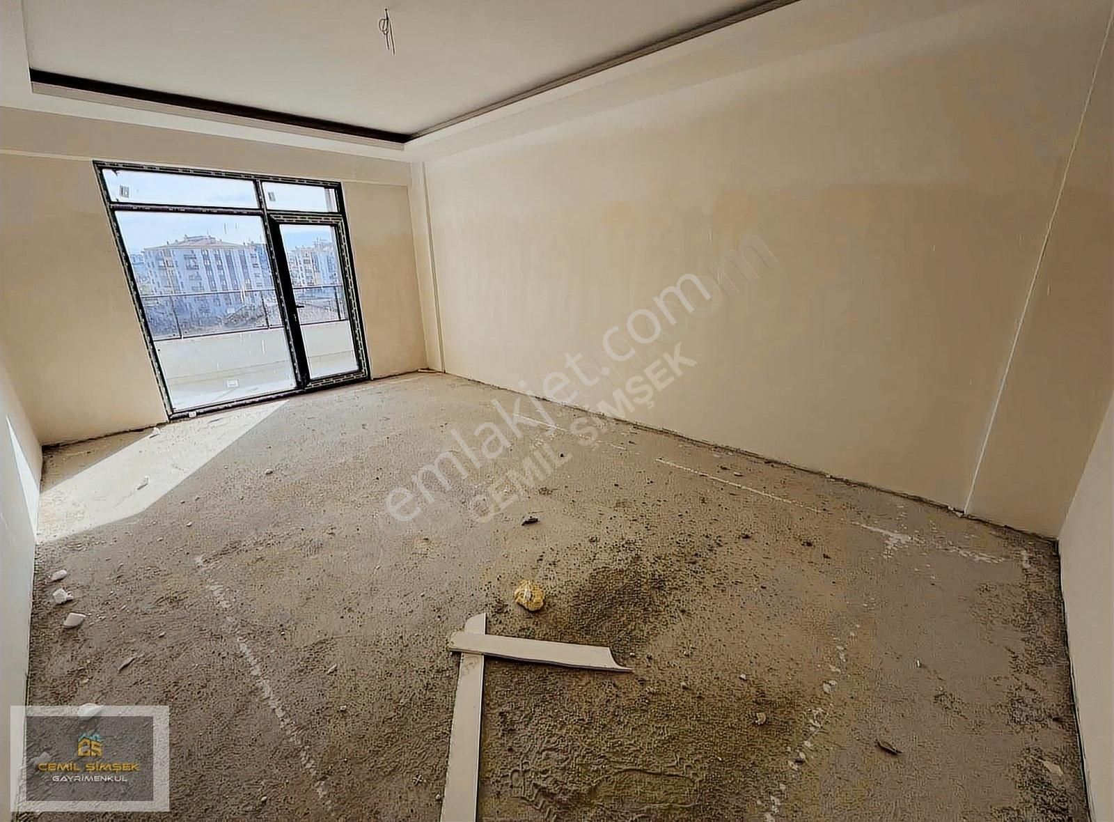 Cemil Şimşekten Selim Sultan Mah Ara Kat Sıfır 4+1 Satlık Daire - Görsel 3