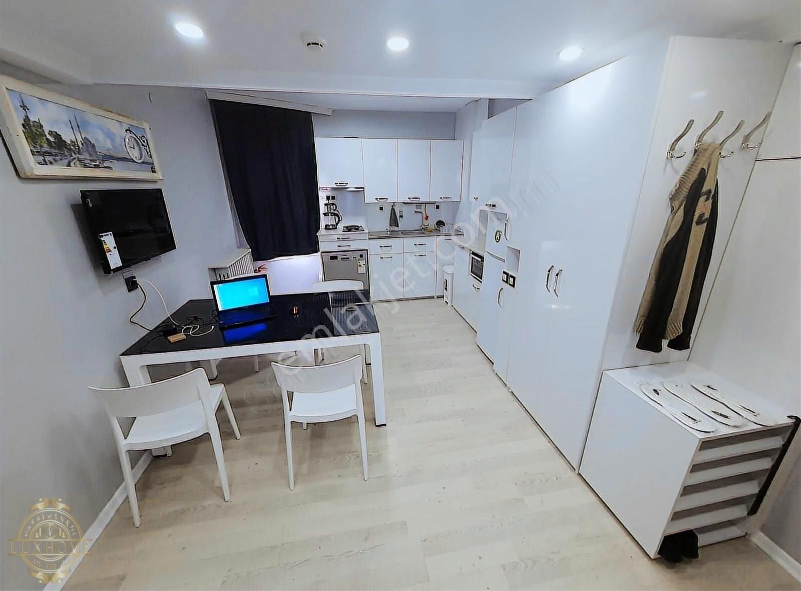 Bahçelievler Ömür Avm Yanı Full Eşyalı Satılık 3+1 Daire